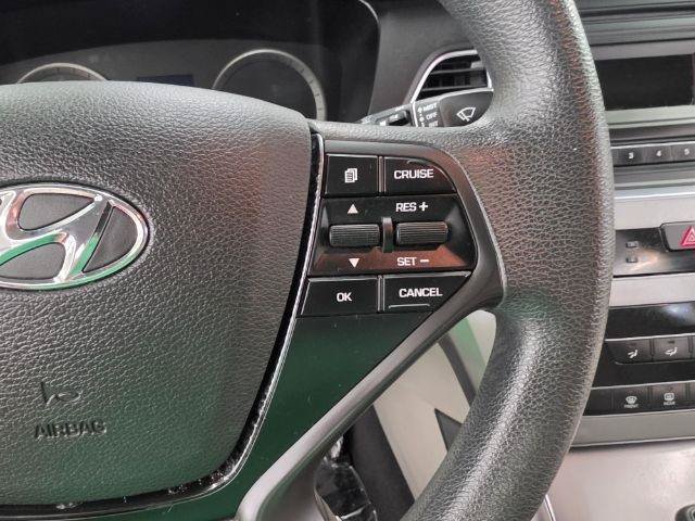 Used 2015 Hyundai Sonata SE FWD image 20