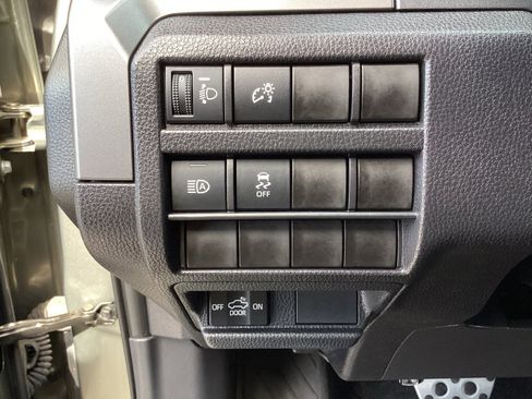 Used 2025 Toyota Tacoma TRD Sport image 26