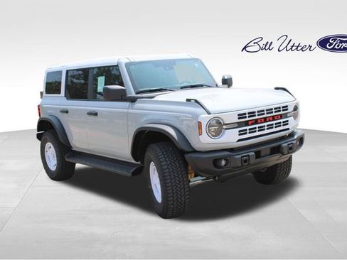 New 2026 Ford Bronco Heritage Edition AWD/4WD image 2