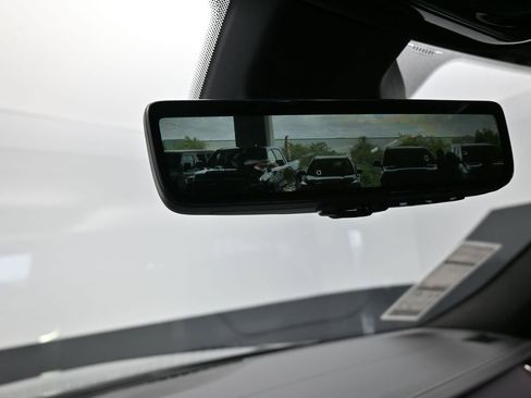 Used 2024 Jeep Grand Cherokee Overland w/ Luxury Tech Group IV image 31