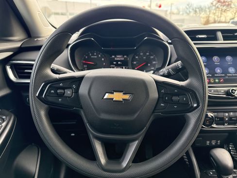 Used 2023 Chevrolet TrailBlazer LT w/ Convenience Package image 22