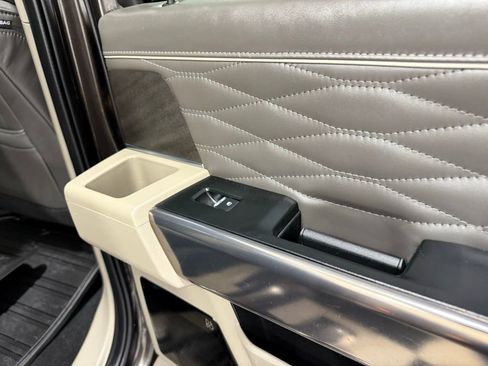 Certified 2025 Ford F450 Platinum w/ Platinum Plus Package image 27