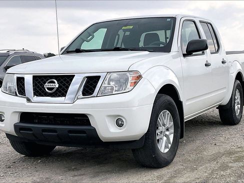 Certified 2019 Nissan Frontier SV w/ Value Truck Package image 2
