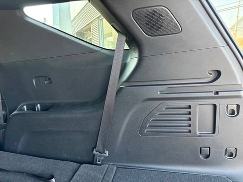 Used 2025 Chevrolet Traverse LT AWD/4WD image 43