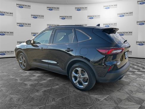 Used 2025 Ford Escape ST-Line image 3