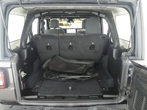 Certified 2024 Jeep Wrangler Sport S image 5