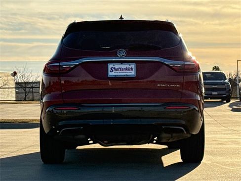 Used 2019 Buick Enclave Essence image 7