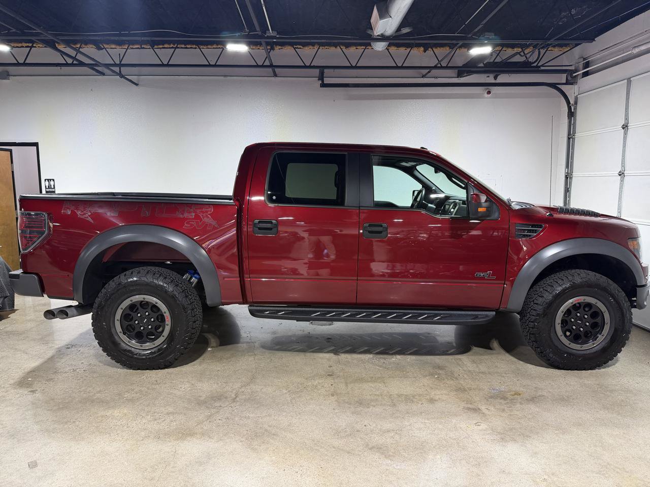 Used 2014 Ford F150 Raptor w/ Equipment Group 801A Luxury AWD/4WD image 5