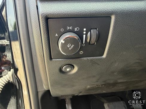 Used 2022 Jeep Grand Cherokee Limited AWD/4WD image 15