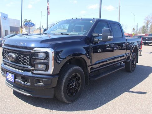 Certified 2025 Ford F350 Lariat w/ Lariat Ultimate Package AWD/4WD image 9