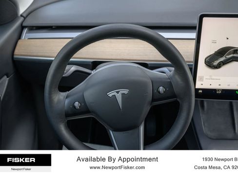 Used 2021 Tesla Model Y Long Range AWD/4WD image 20
