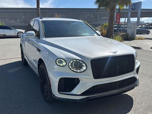 Used 2022 Bentley Bentayga Speed AWD/4WD image 3
