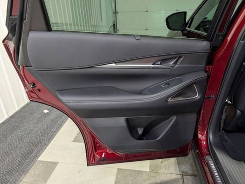 Used 2026 INFINITI QX60 Luxe w/ Cargo Package image 9