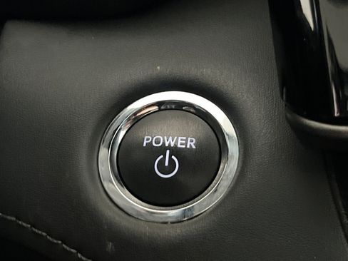 Used 2023 Toyota Highlander Limited image 21