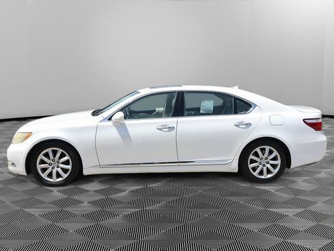 Used 2007 Lexus LS 460 L RWD image 2