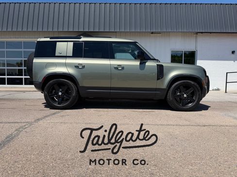 Used 2020 Land Rover Defender 110 SE AWD/4WD image 1