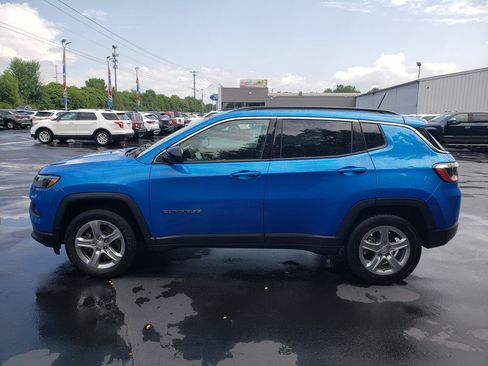 Used 2024 Jeep Compass Latitude AWD/4WD image 9
