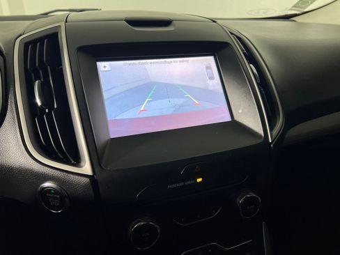 Used 2016 Ford Edge SEL image 28