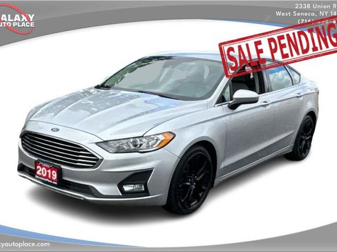 Used 2019 Ford Fusion SE w/ Equipment Group 151A image 1