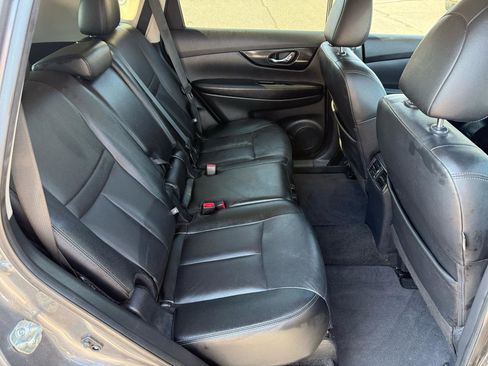 Used 2019 Nissan Rogue SL image 17