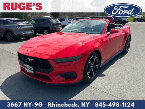 Used 2025 Ford Mustang Premium RWD image 9