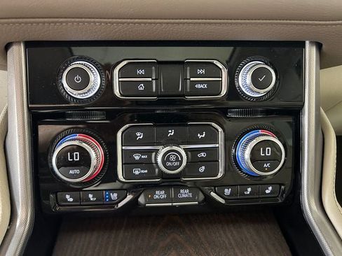 Used 2023 GMC Yukon Denali w/ Denali Reserve Package AWD/4WD image 20