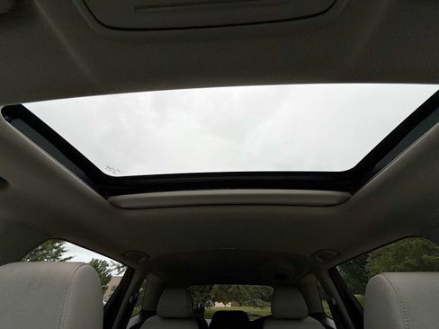 Used 2024 Honda CR-V EX image 16