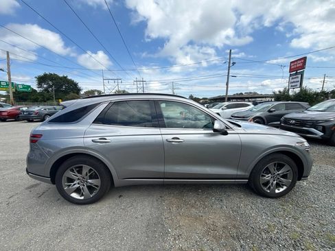 Used 2025 Genesis GV70 3.5T Sport AWD/4WD image 4