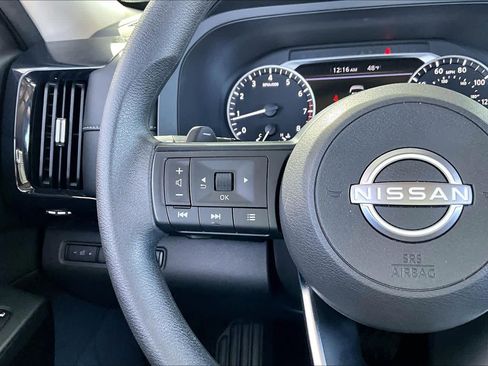 Certified 2024 Nissan Pathfinder S image 18