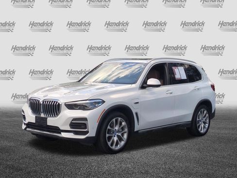 Used 2022 BMW X5 xDrive45e w/ Climate Comfort Package AWD/4WD image 6