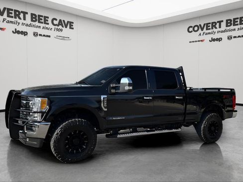 Used 2017 Ford F250 Lariat w/ Lariat Ultimate Package image 3