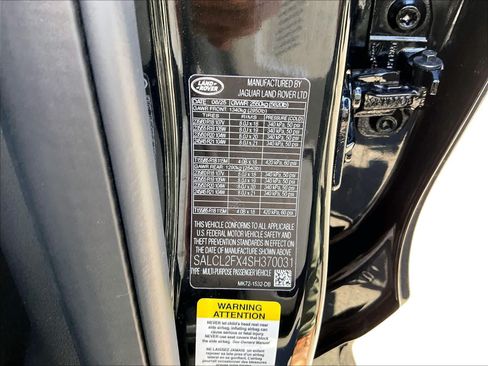 Used 2025 Land Rover Discovery Sport Dynamic SE AWD/4WD image 35