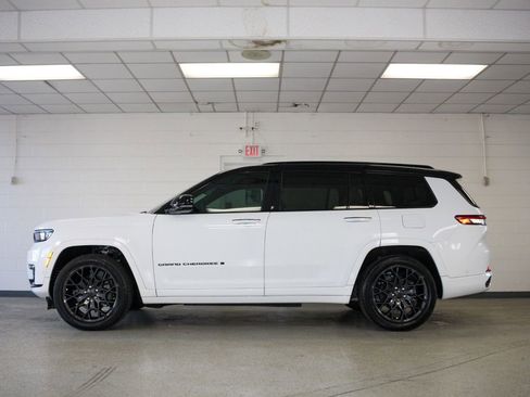 Certified 2024 Jeep Grand Cherokee L Summit AWD/4WD image 5