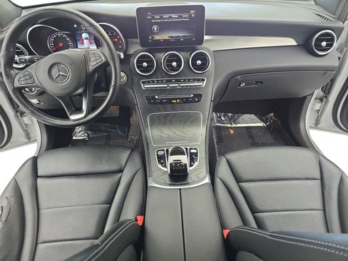 Used 2019 Mercedes-Benz GLC 350e 4MATIC image 9