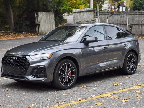 Used 2023 Audi SQ5 Premium Plus w/ Premium Plus Package image 2