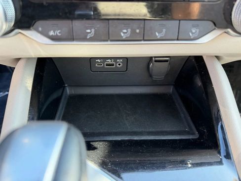 Used 2021 Nissan Altima 2.5 SV w/ SV Premium Package FWD image 22