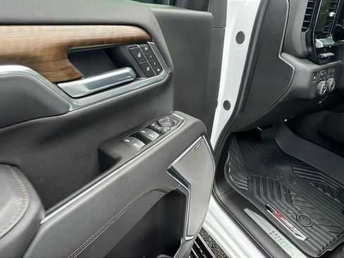 New 2025 Chevrolet Silverado 2500 High Country w/ High Country Premium Package image 12