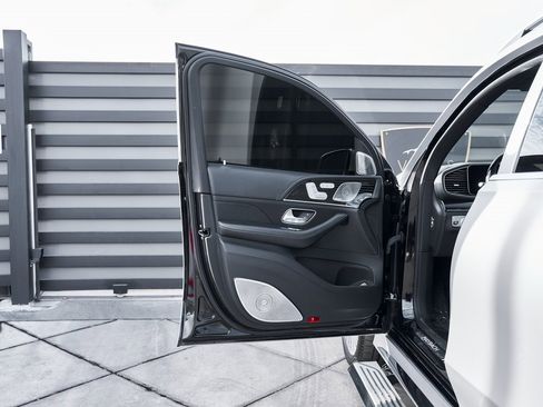 Used 2021 Mercedes-Benz Maybach GLS 600 4MATIC image 18