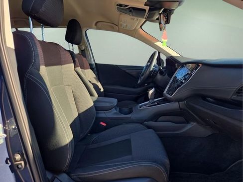 Used 2024 Subaru Outback Premium image 11