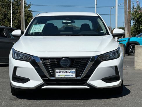Certified 2023 Nissan Sentra SV FWD image 9