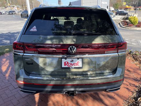 New 2026 Volkswagen Atlas SEL image 5