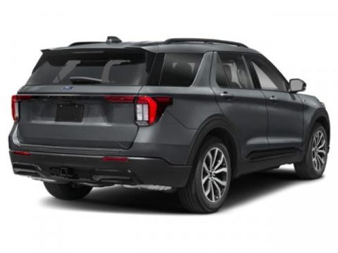 Used 2025 Ford Explorer ST-Line AWD/4WD image 2