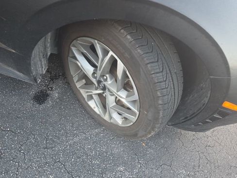 Used 2020 Hyundai Sonata SEL image 2