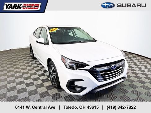 Used 2025 Subaru Legacy Premium AWD/4WD image 1