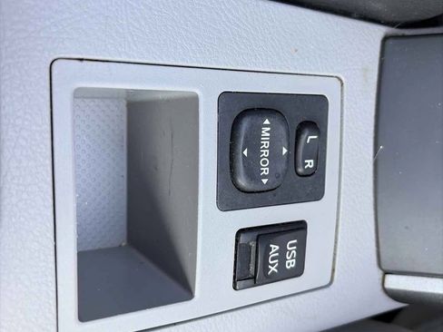 Used 2012 Toyota RAV4 4WD w/ Upgrade Value Pkg image 40