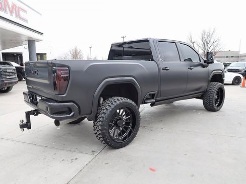Used 2026 GMC Sierra 3500 Denali Ultimate image 6