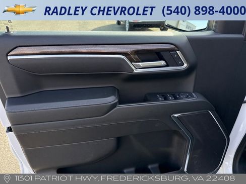 Certified 2025 Chevrolet Silverado 1500 LT image 9