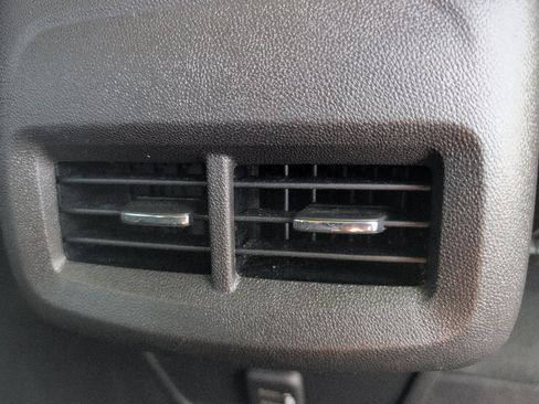 Used 2024 GMC Terrain SLE image 14