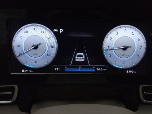 Used 2022 Hyundai Elantra SEL w/ Convenience Package FWD image 23