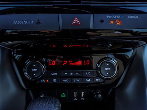 New 2026 Mitsubishi Eclipse Cross SEL image 27